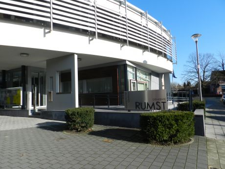 Fotohokje in Rumst, Koningin Astridplein 12, Gemeentehuis